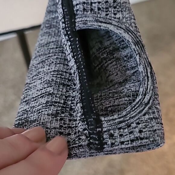 💲1️⃣0️⃣ Bundled ✔️PINK Long Sleeve Crop Workout Top Grey LVictoria's Secret - Picture 7 of 9